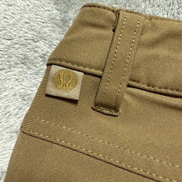 Lululemon ABC Pants Mens Size 36x34 Brown Khaki Classic Fit 5 Pocket Preppy Golf - Picture 3 of 8